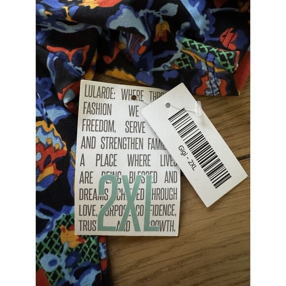 LuLaRoe Gigi T Shirt Sz 2XL Short Sleeve Floral Stretch Teacher Colorful NWT - Picture 7 of 11